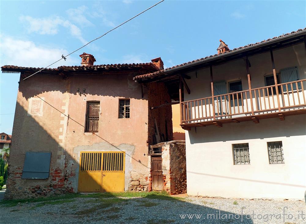 Sandigliano (Biella, Italy) - Antique houses of the historic center